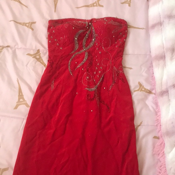 Prom dress - Picture 2 of 4